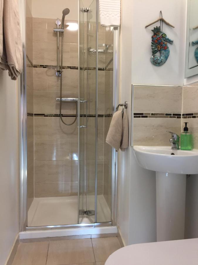 קנמארה Laburnum B&B מראה חיצוני תמונה