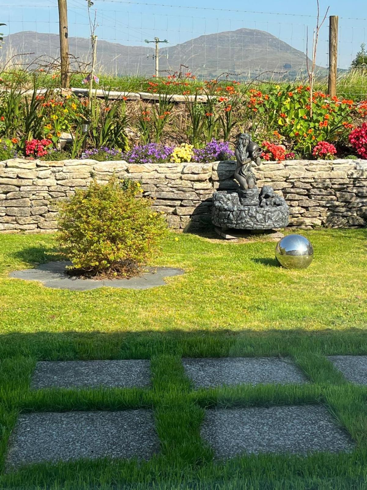 קנמארה Laburnum B&B מראה חיצוני תמונה